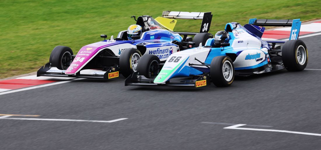 You are currently viewing Tom Lebbon wraps up maiden single-seater campaign with strong Donington display